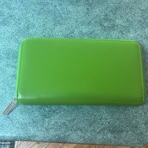 FINAL PRICE DROP Lime Green Leather Wallet Hold 36 cards!!